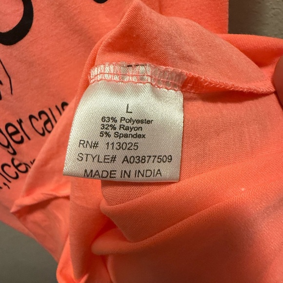 Coral Off Shoulder “Hangry” Graphic Tee Size Large - Picture 2 of 5